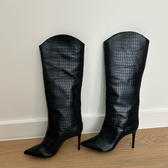 NWT Schutz Maryana Croc Embossed Leather High Heeled Boots 8.5 - Picture 5 of 6